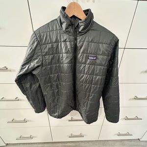 YXL gray Patagonia puffer